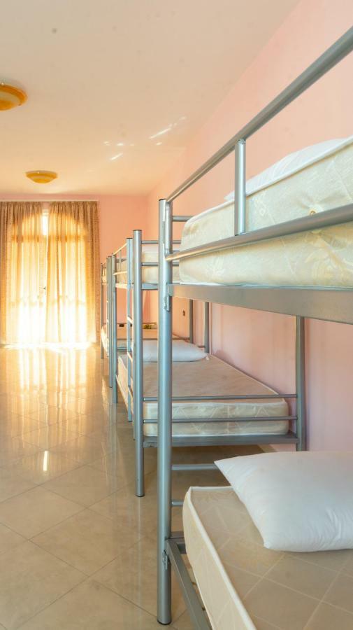 Luckyshine Hostel Wlora Zewnętrze zdjęcie